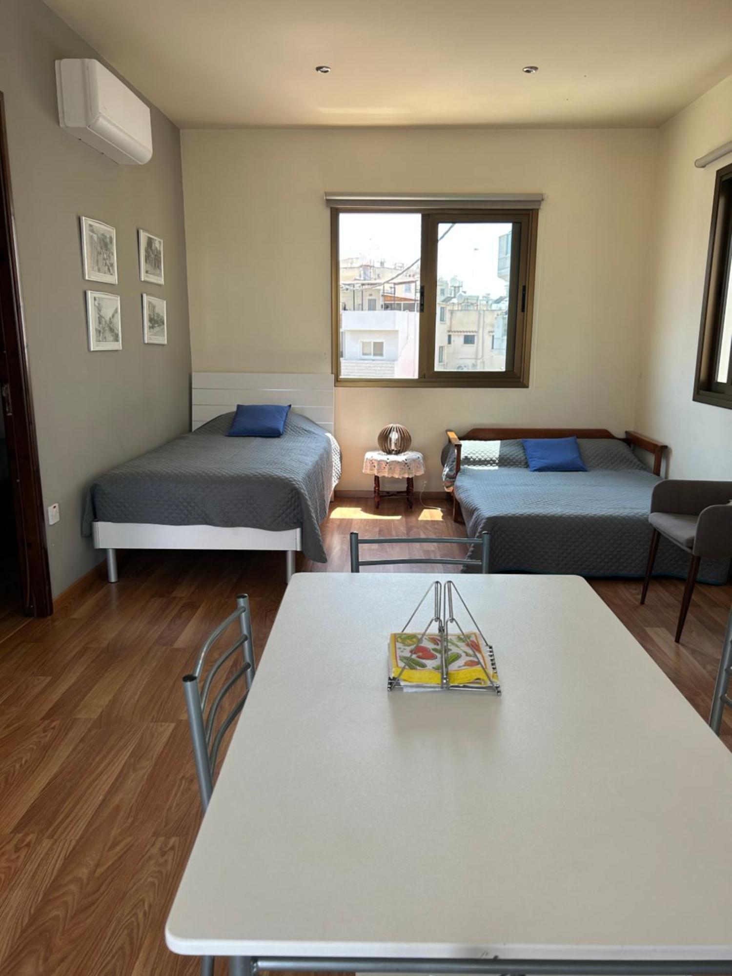 Extremely Comfy Apt With Spacious Private Terrace 10Min Walk To The Beach & In Town Lárnaka Kültér fotó